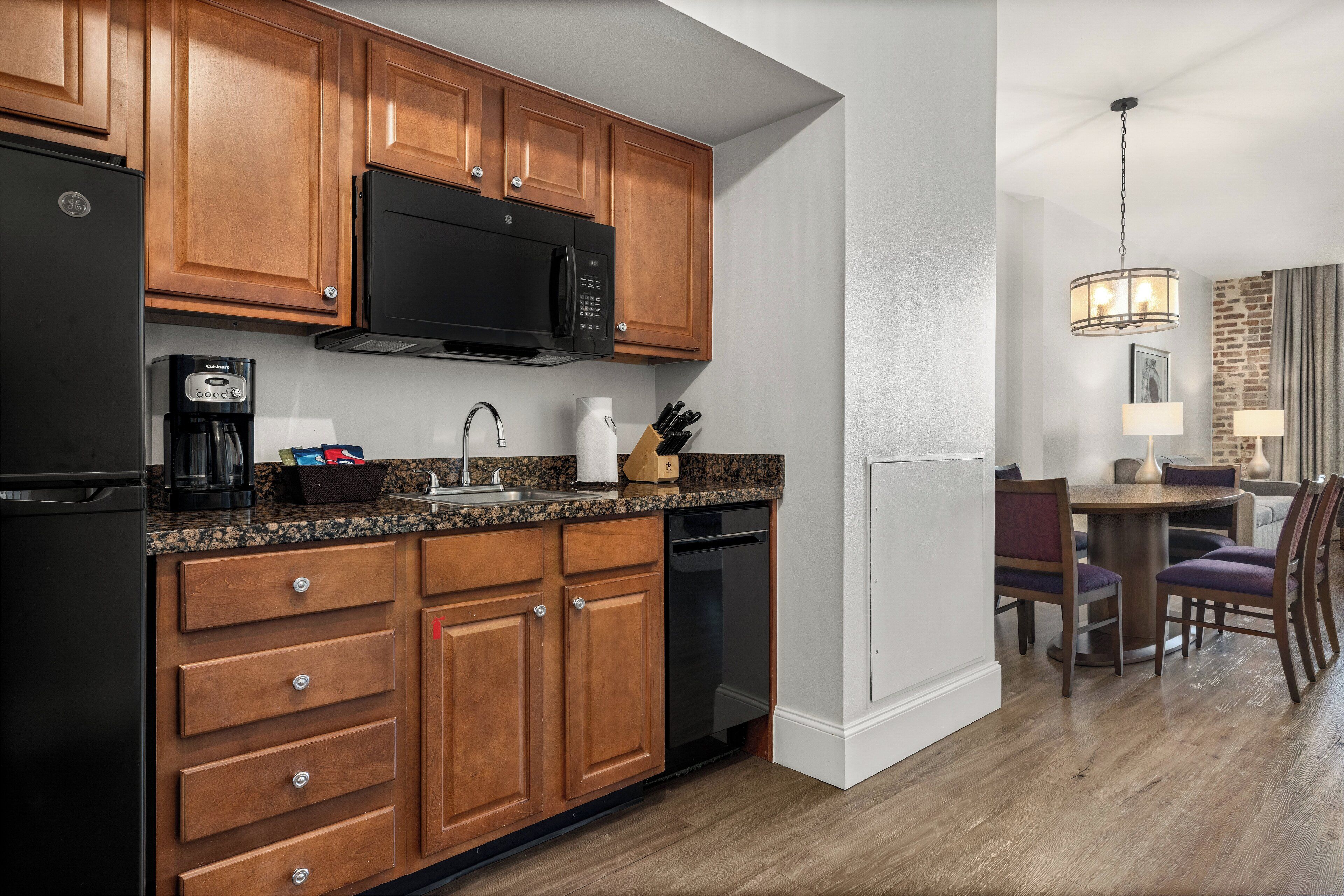 standard condo, 2 bedrooms | private kitchenette | fridge, microwave, dishwasher, coffee/tea maker