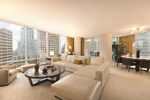 Premium bedding, minibar, in-room safe, desk