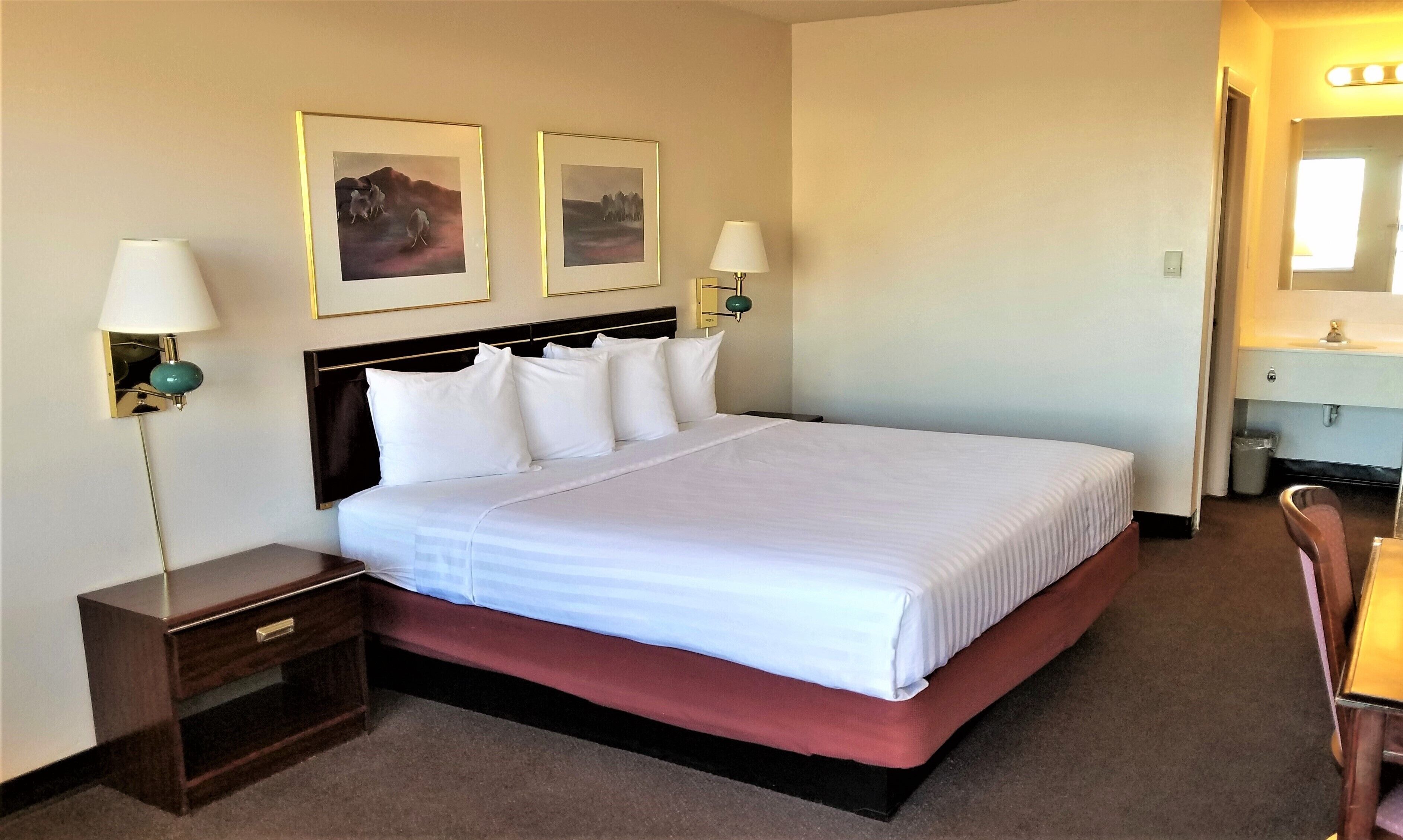 Room, 1 King Bed, Non Smoking