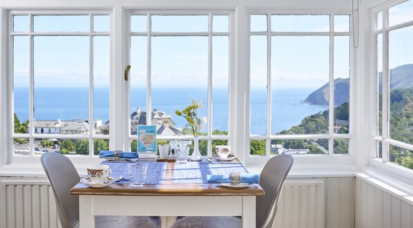 Breakfast meal - Highcliffe House (Lynton)