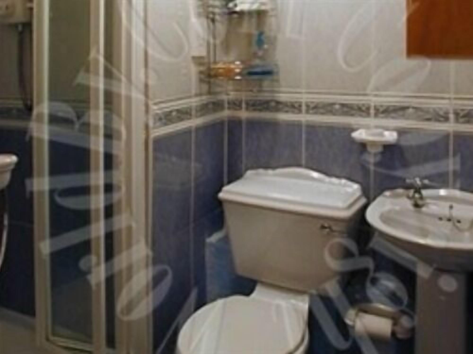 double room, private bathroom | bathroom