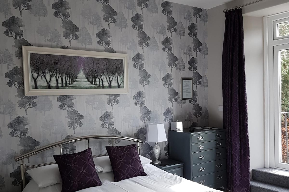 Premier Double Room, Ensuite | 1 bedroom, WiFi