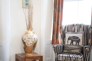 Premier-Doppelzimmer, mit Bad (Africa Room ) | WLAN