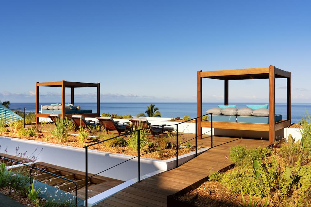 Blue Margouillat Seaview Hotel