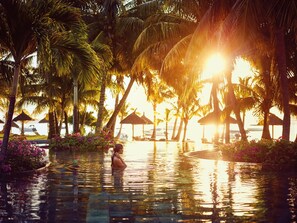 5 outdoor pools - LUX* Le Morne (Le Morne)