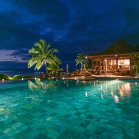 4 outdoor pools, pool umbrellas, sun loungers