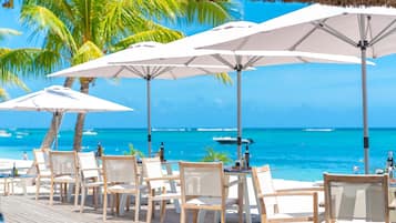 5 restaurants, breakfast, lunch, dinner served; Mediterranean cuisine