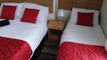 Double Room, 1 Bedroom, Ensuite (With Shower & Front Street View) | Iron/ironing board, travel crib, free WiFi, bed sheets