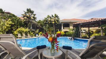 ์ผ์ธ ์์์ฅ, ์ผ๊ด์ ์์