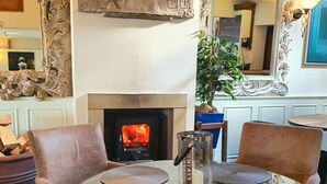 Restaurant - The Priory (Preston)