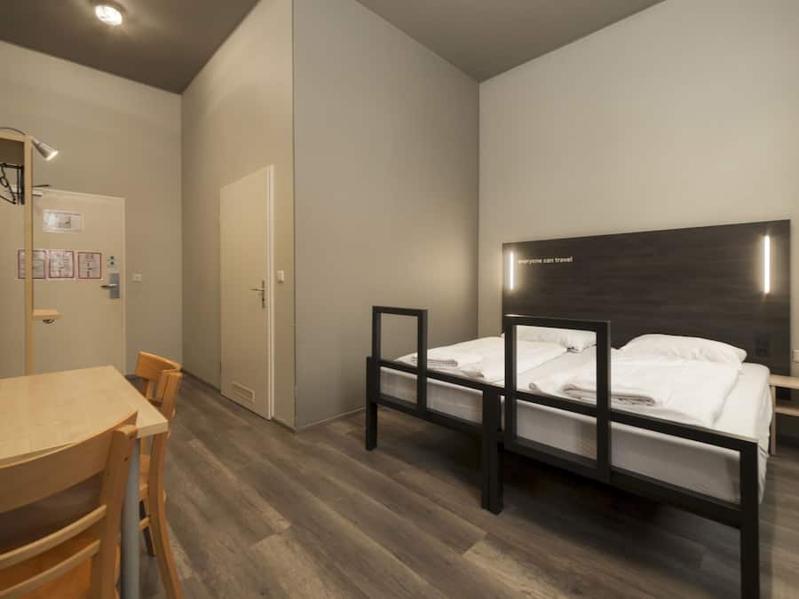 Ropa de cama hipoalergénica y wifi gratis
