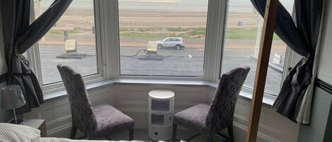 Suite, salle de bains attenante (2 Adults & 2 Children) | Vue depuis l’hébergement