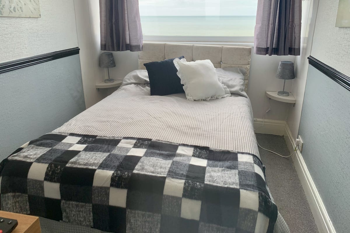Double Room, Ensuite (Seaview) | 1 bedroom