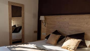 Habitación doble | Ropa de cama de alta calidad, camas Select Comfort y minibar