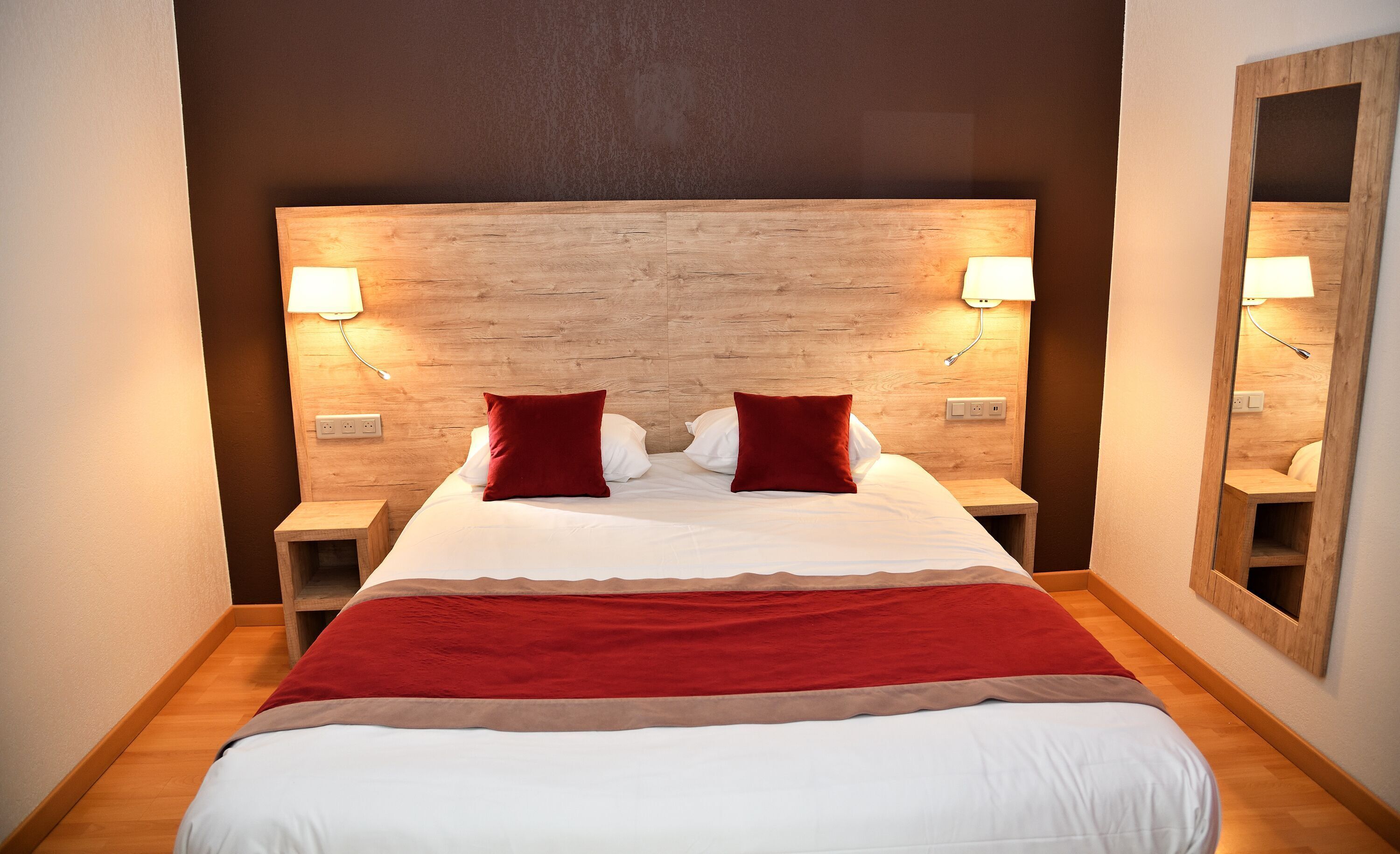 Ropa de cama de alta calidad, colchones Select Comfort, minibar