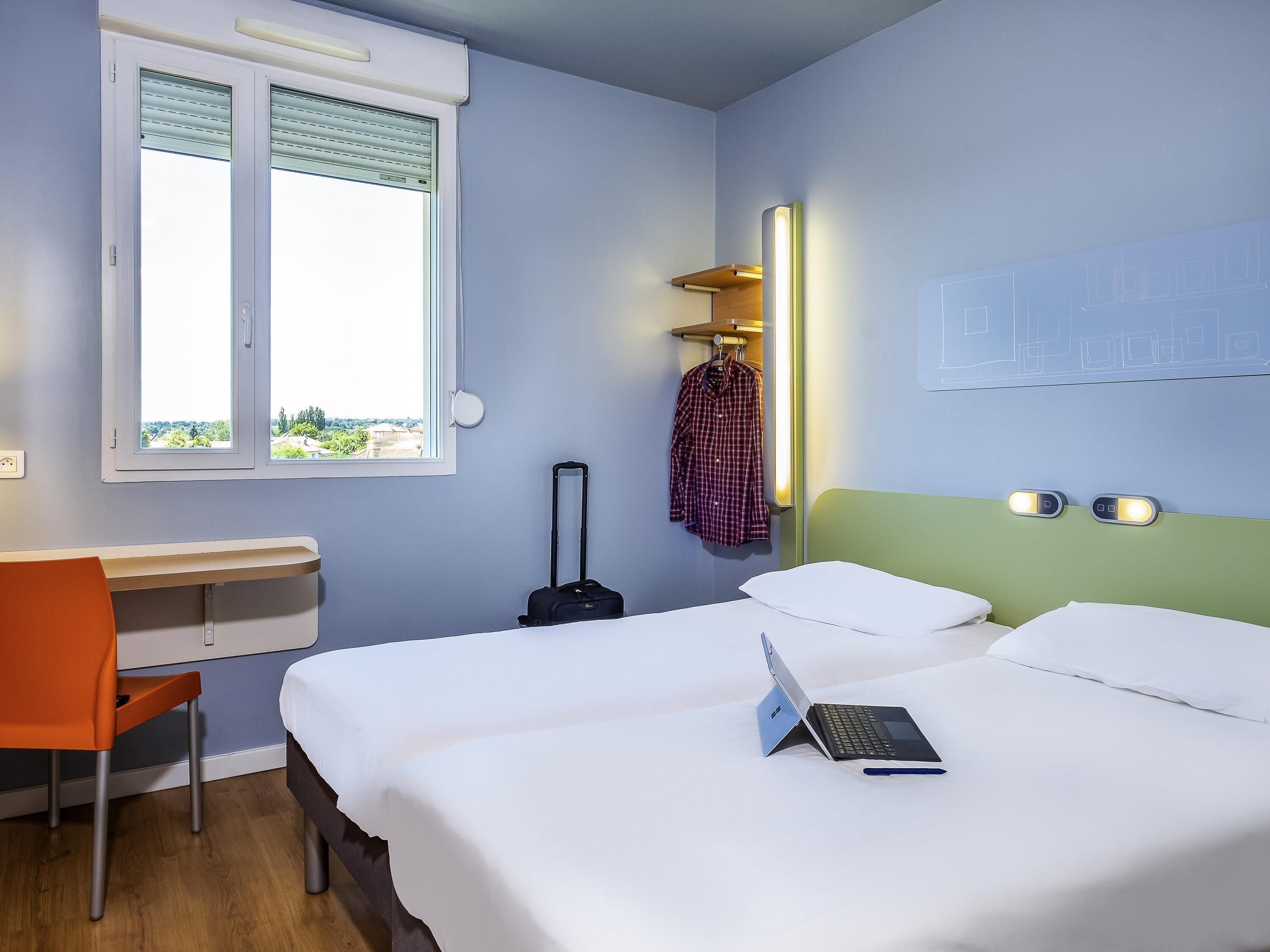 Twin Room, 2 Single Beds