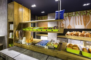 Daily buffet breakfast (EUR 9.40 per person)