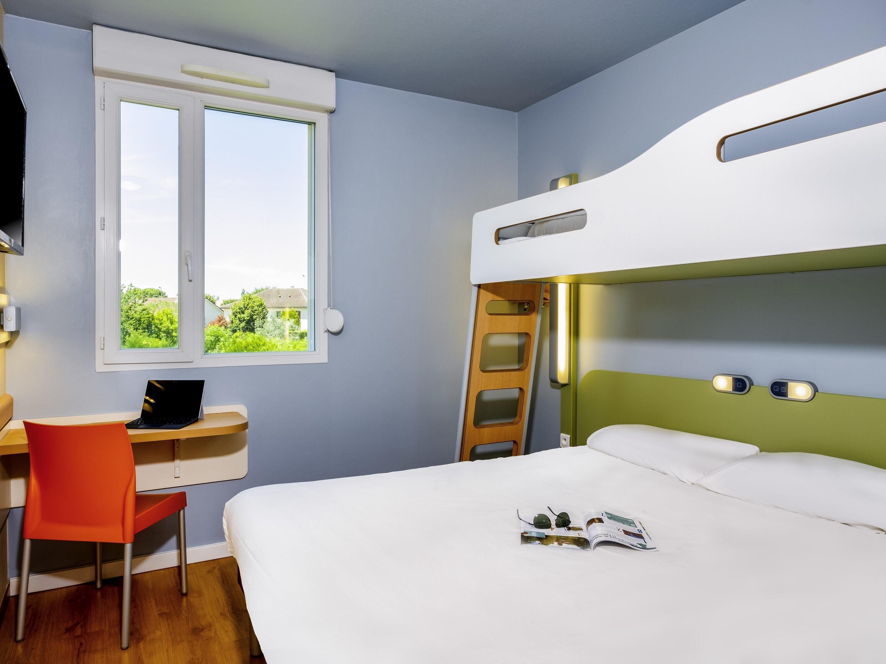 Triple Room, Multiple Beds