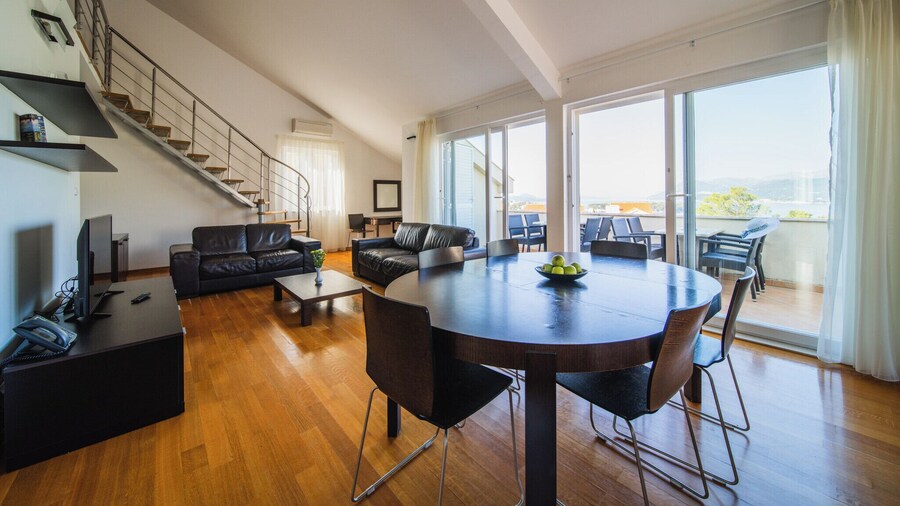 Pervanovo Apartments