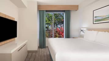 1 King Bed | In-room safe, iron/ironing board, free cots/infant beds