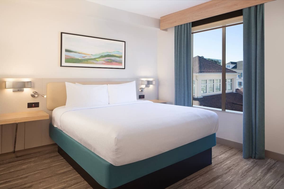 In-room safe, iron/ironing board, free cribs/infant beds