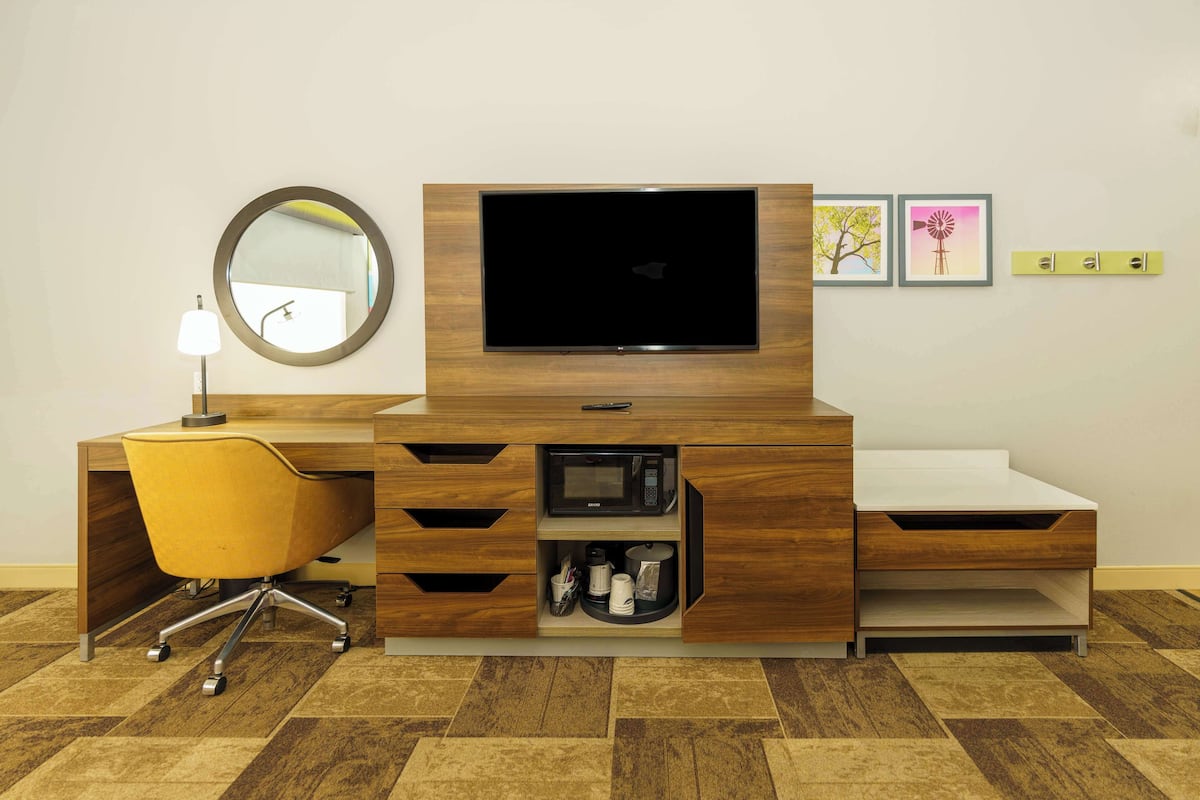 in-room safe, blackout curtains, soundproofing, iron/ironing board