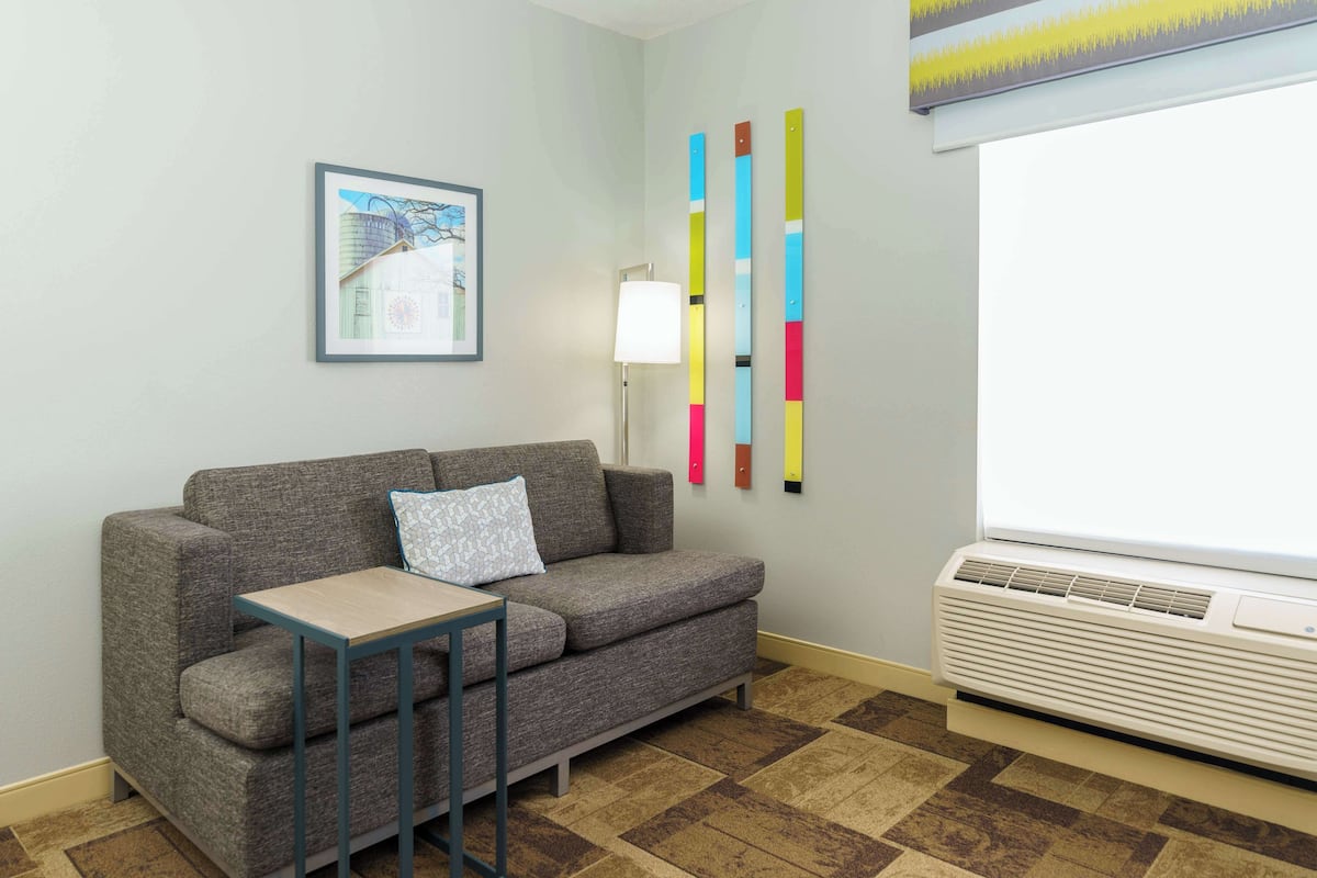 one king study sofabed non smoking | living area | 11-inch lcd tv with cable channels, tv