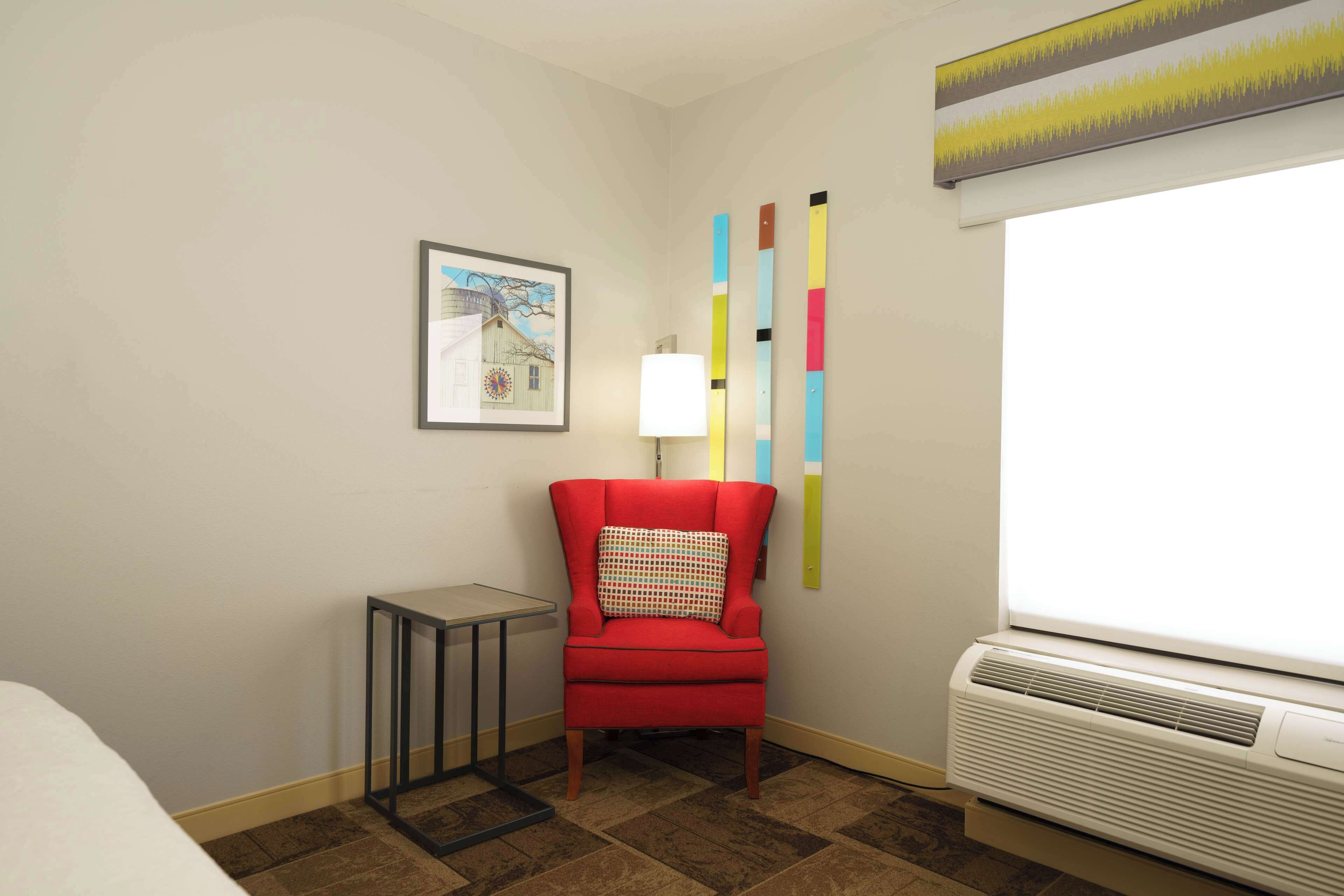 one king bed non smoking | in-room safe, blackout curtains, soundproofing, iron/ironing board