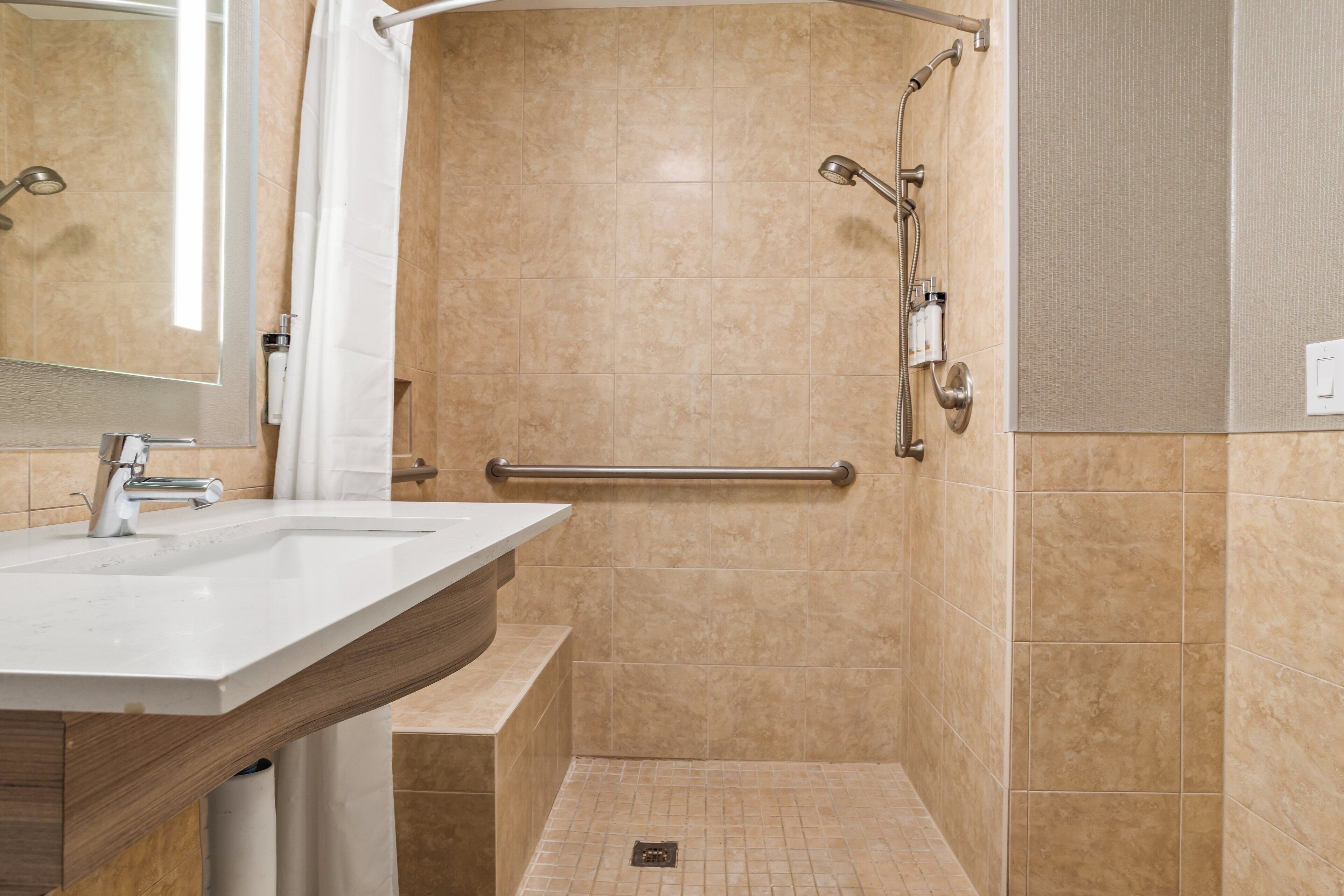 1 bedroom, in-room safe, desk, laptop workspace