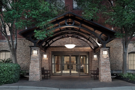 外观. 洲际酒店集团宿之桥套房酒店哥伦比亚