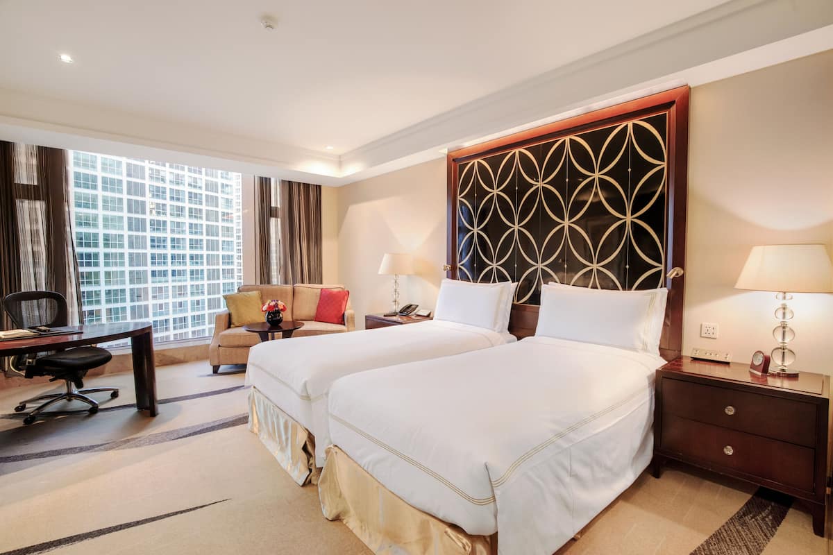1 bedroom, minibar, in-room safe, individually decorated