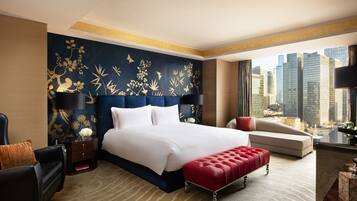 Minibar, in-room safe, individually decorated, individually furnished