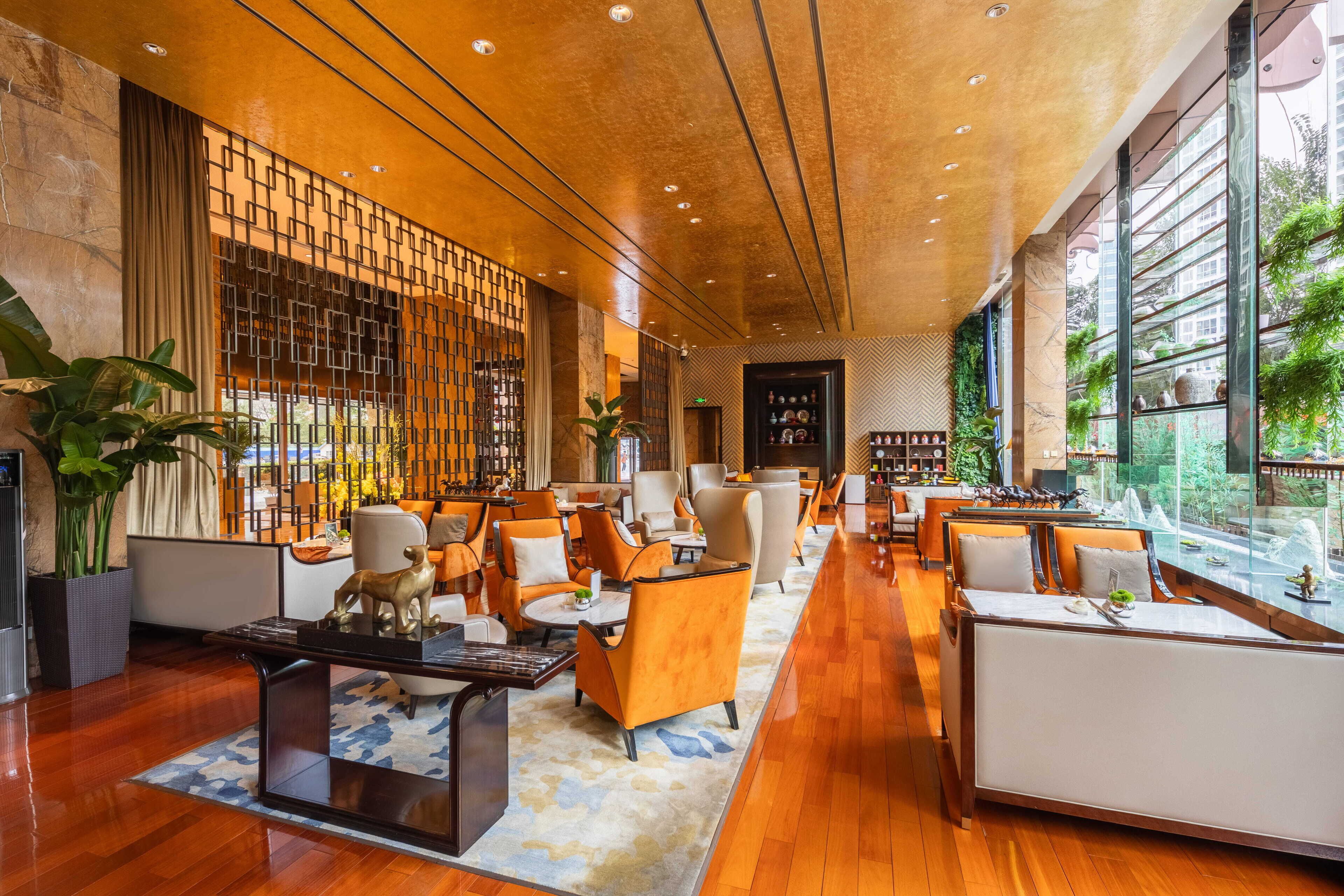 2 restaurants, breakfast, lunch, dinner served; chinese cuisine