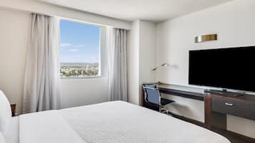 Caja de seguridad en la habitación y escritorio