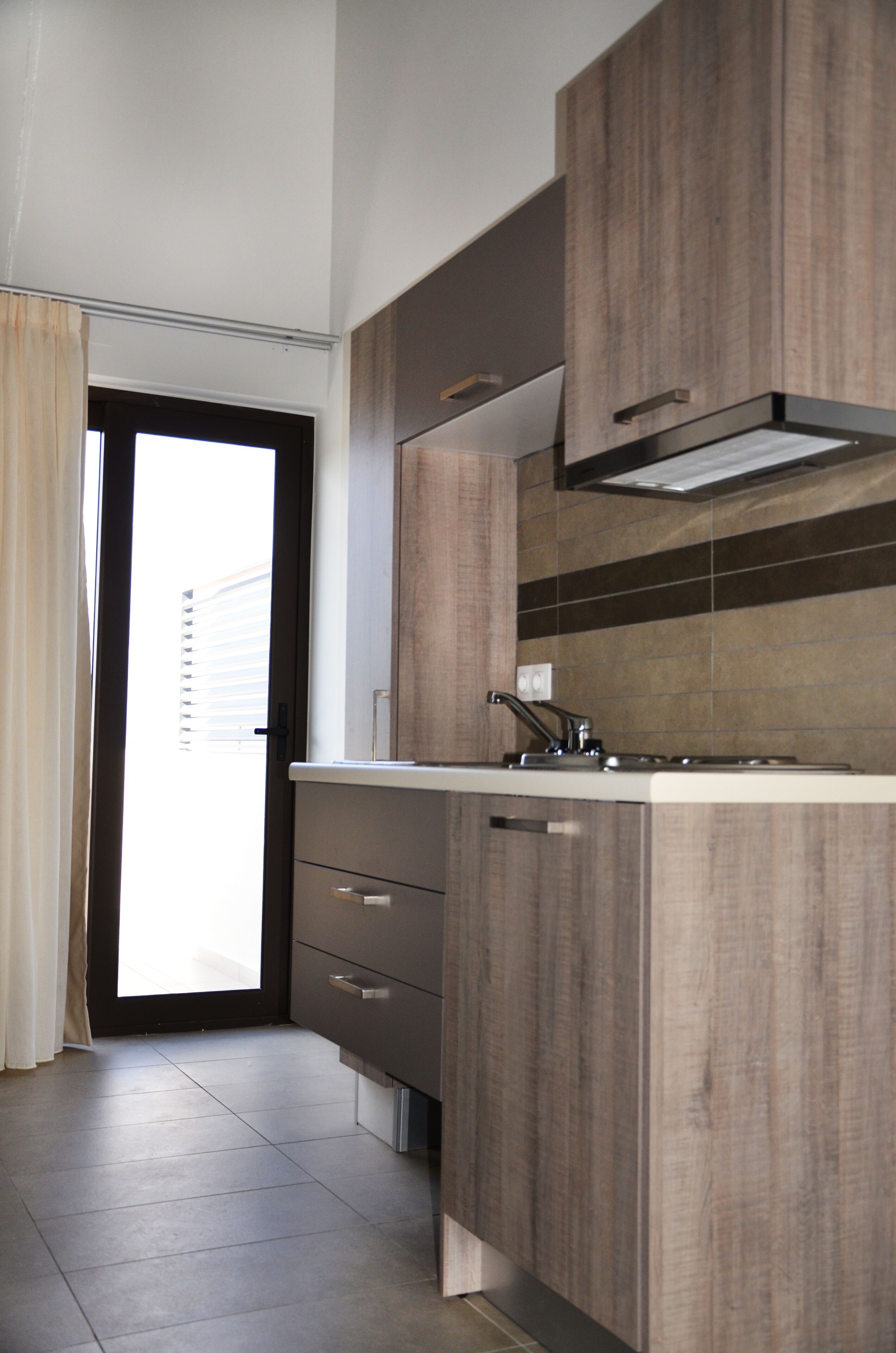 superior studio | private kitchen | fridge, dishwasher, electric kettle, cookware/dishes/utensils