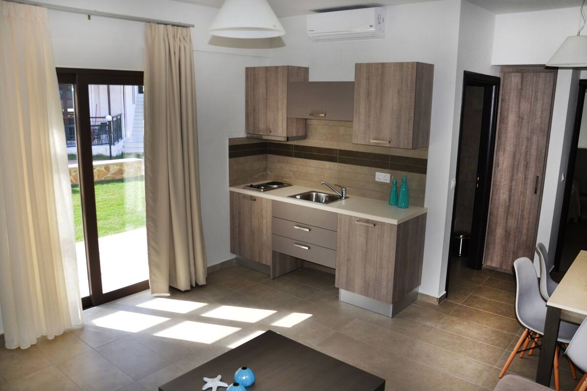 superior apartment | private kitchen | fridge, dishwasher, electric kettle, cookware/dishes/utensils