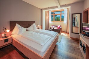 Courtyard view - Aktiv Hotel Schweizerhof - Kitzbühel (Kitzbuhel)
