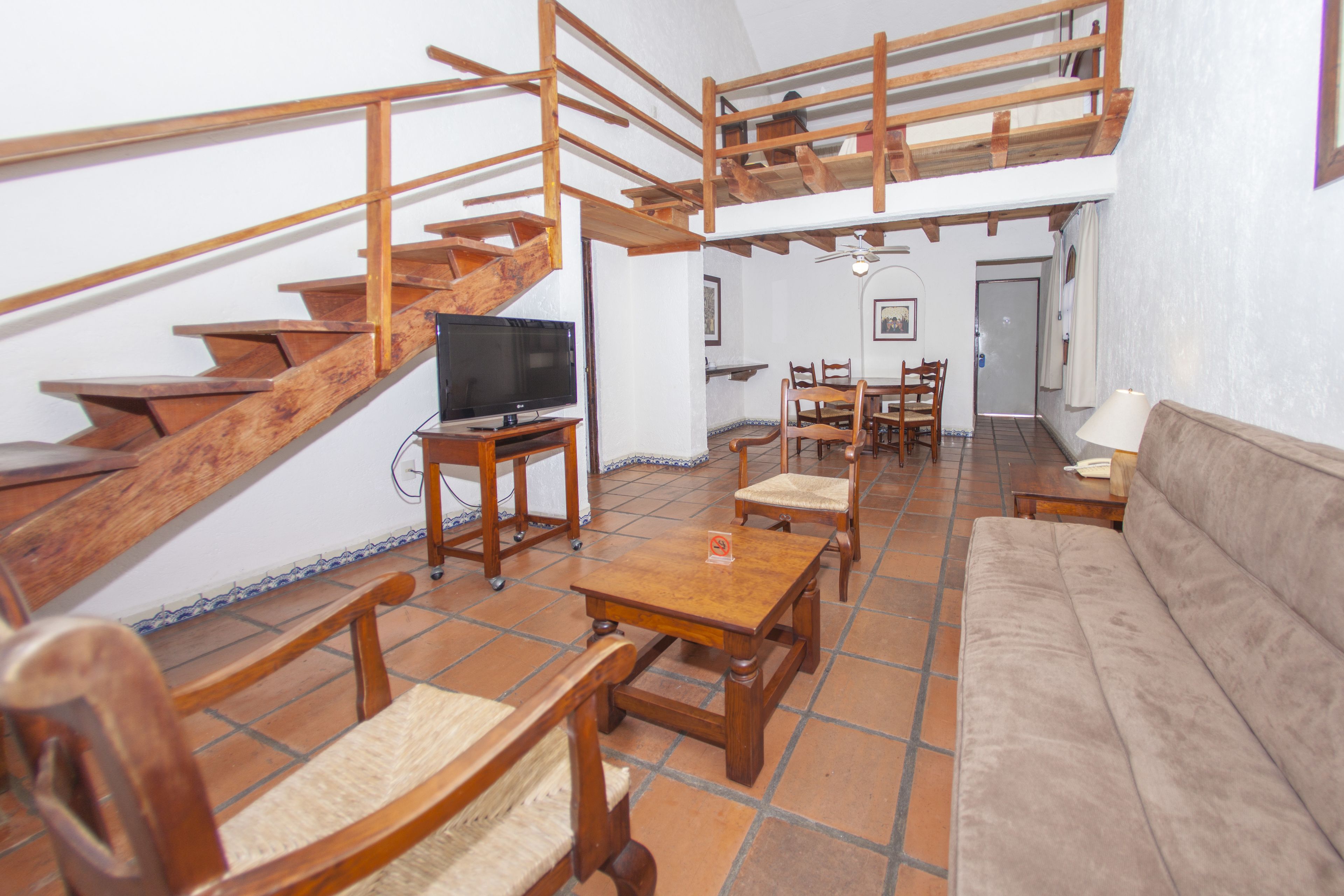 junior suite | 1 bedroom, egyptian cotton sheets, premium bedding, tempur-pedic beds