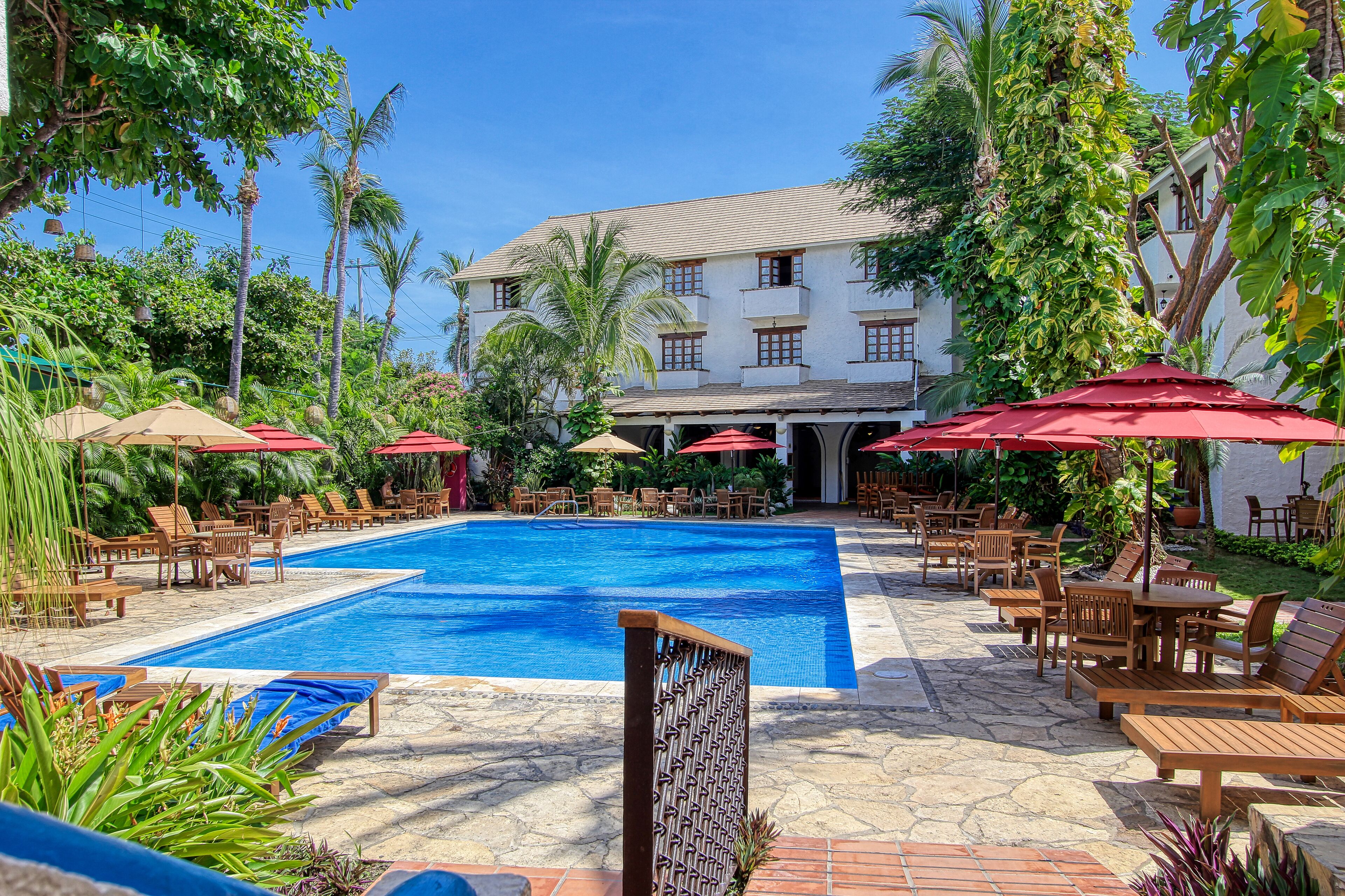 Outdoor pool, open 10:00 AM to 9:00 PM, pool umbrellas, sun loungers