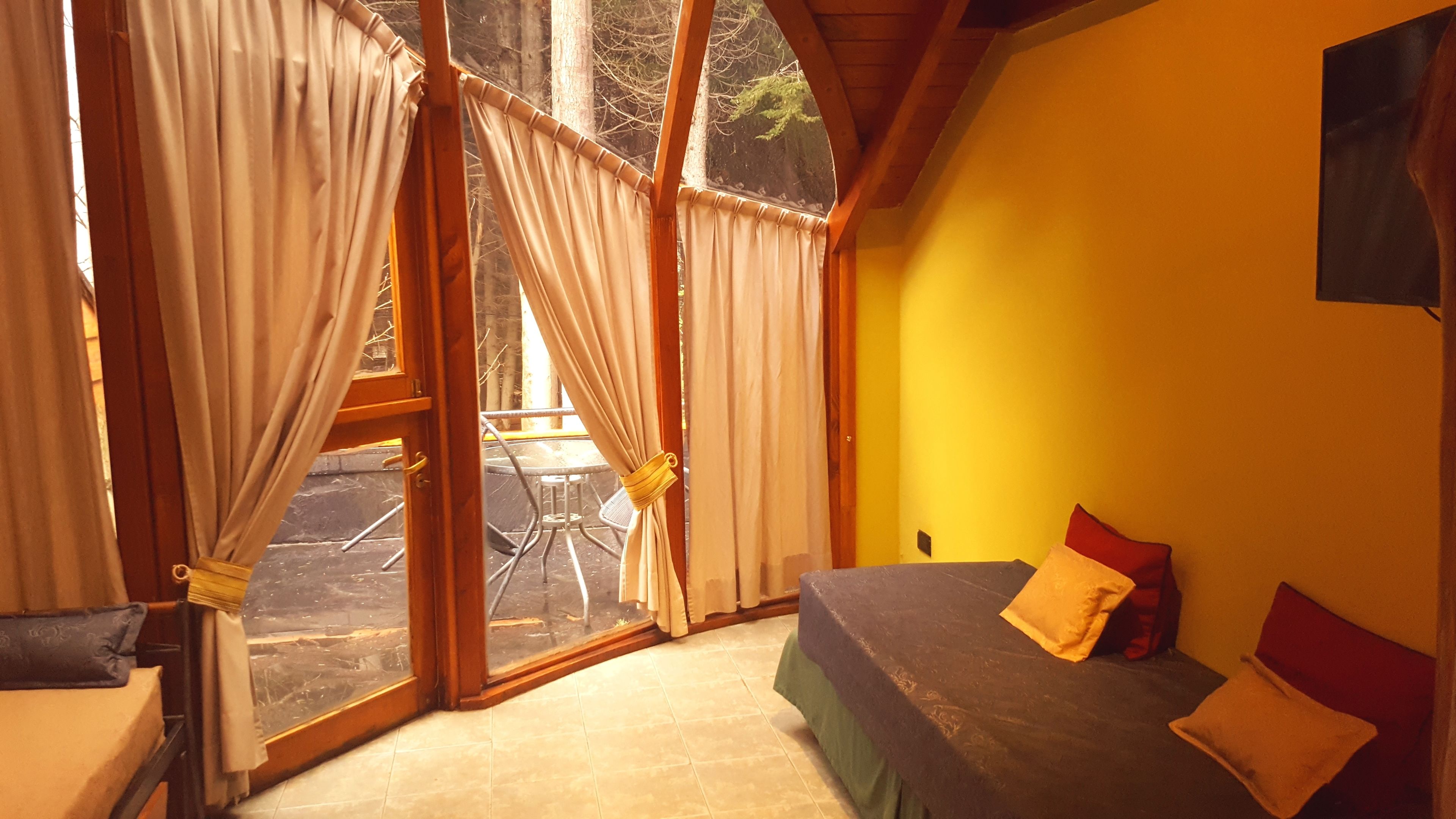 duplex, 1 king bed | living area