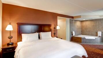 One king deluxe room non smoking