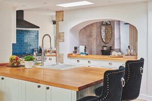 Luxury Suite, Private Bathroom, Garden View | Breakfast meal | Free breakfast - The Lansdowne (Cheltenham)