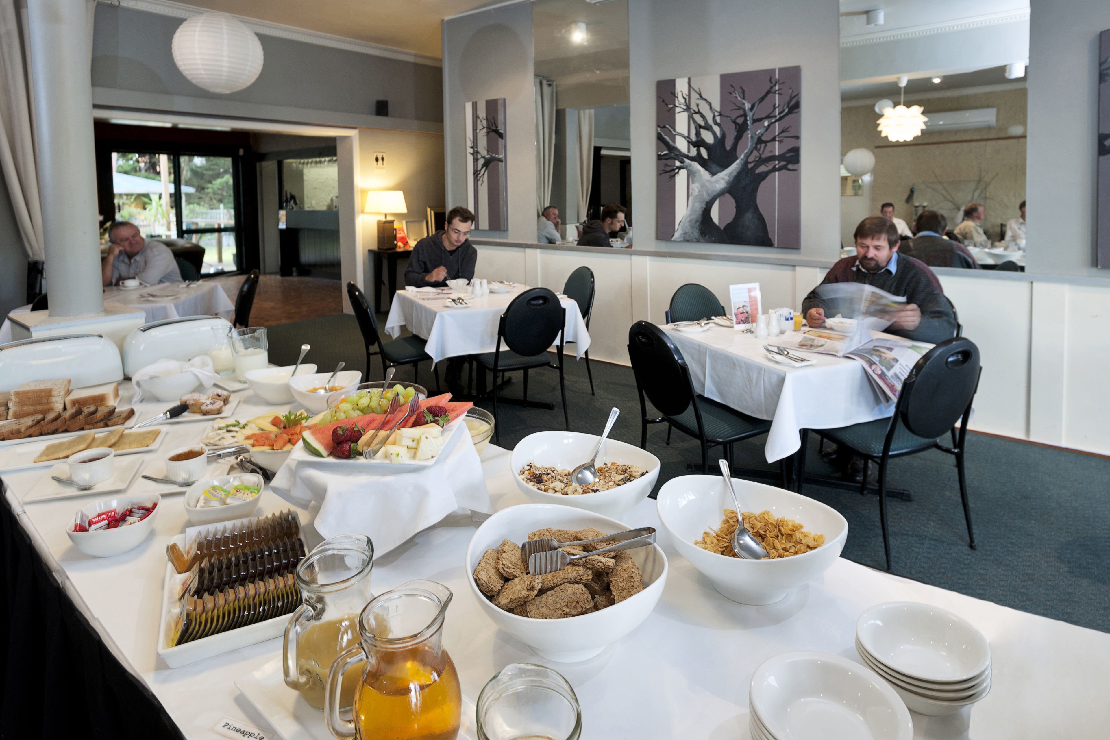 Daily cooked-to-order breakfast for a fee