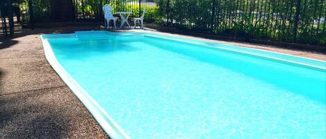 Outdoor pool, sun loungers