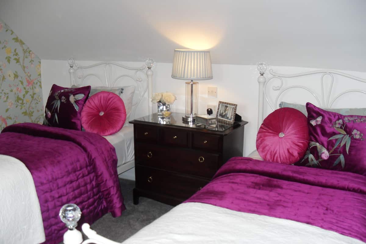 Deluxe Quadruple Room | Premium bedding, individually decorated, individually furnished
