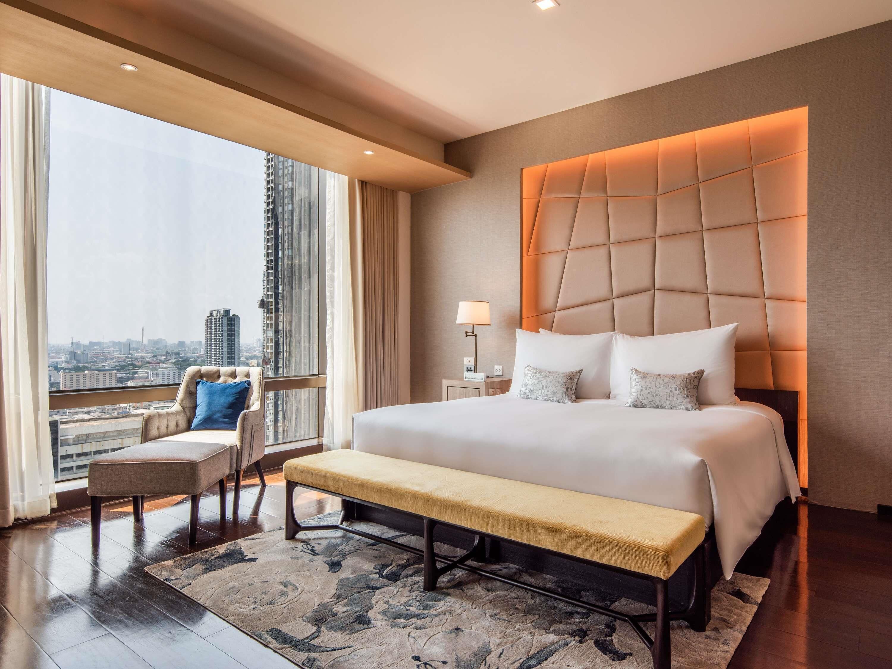 Deluxe Suite, 1 King Bed