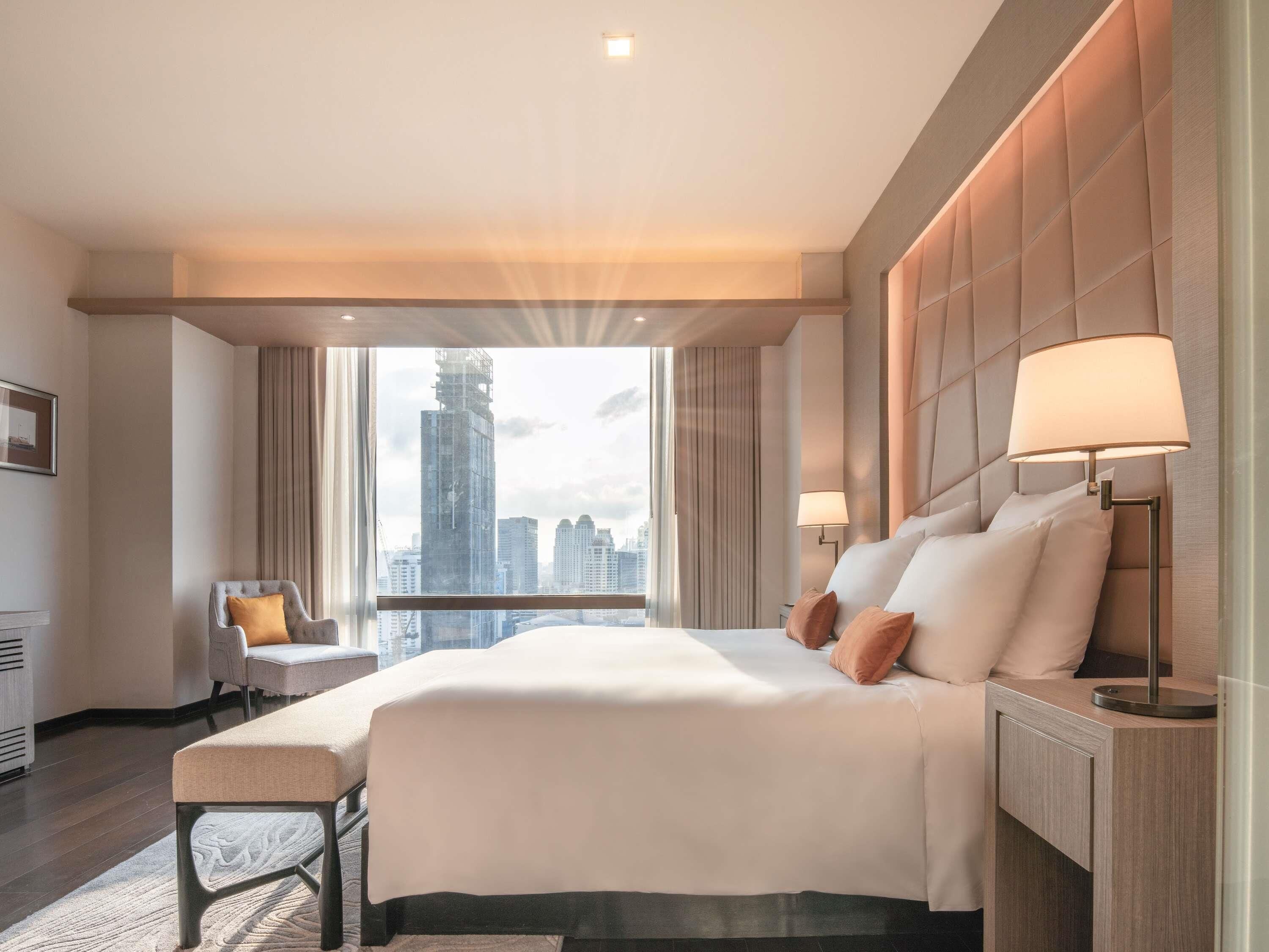 Chambre Deluxe, 1 très grand lit | Literie de qualité supérieure, matelas Select Comfort, minibar