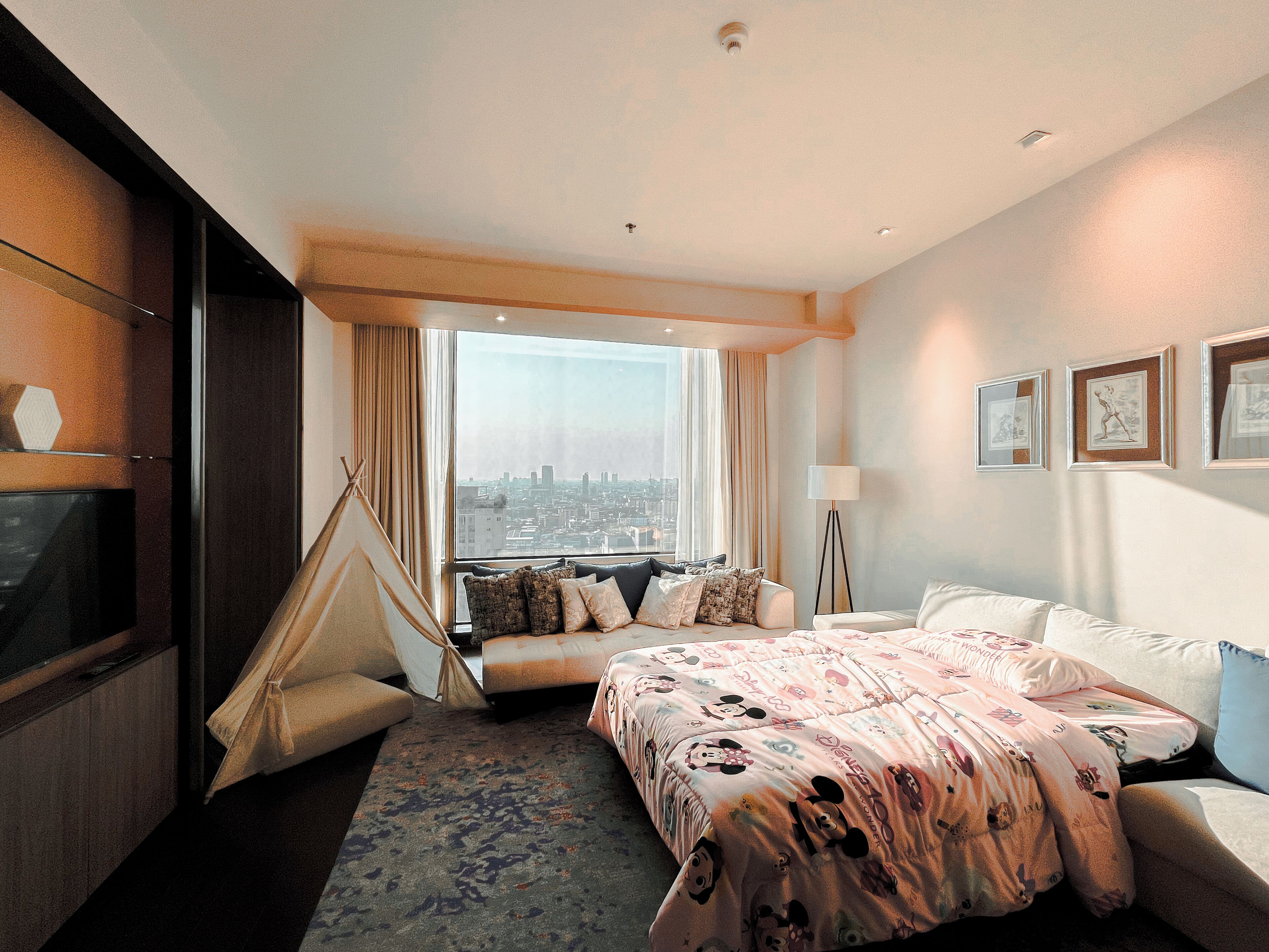 Premium bedding, Select Comfort beds, minibar, in-room safe