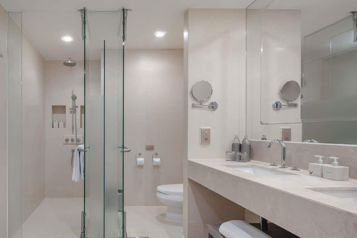 1 bedroom, premium bedding, Select Comfort beds, minibar