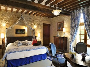 Literie de qualité supérieure, décoration personnalisée